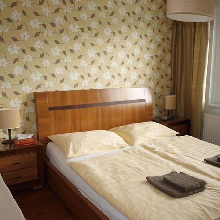 Apartman Drahovice Карлови Вари Екстериор снимка