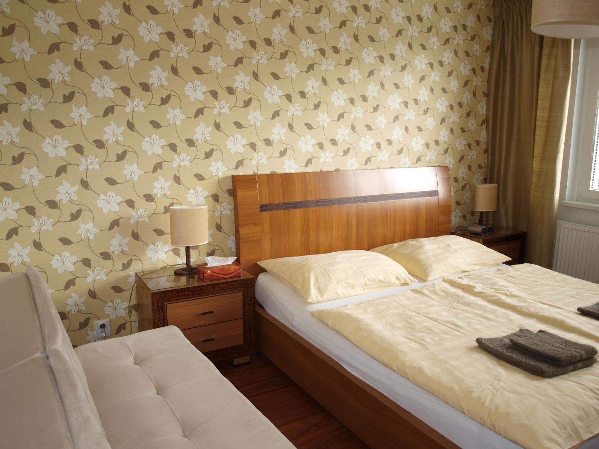 Apartman Drahovice Карлови Вари Екстериор снимка
